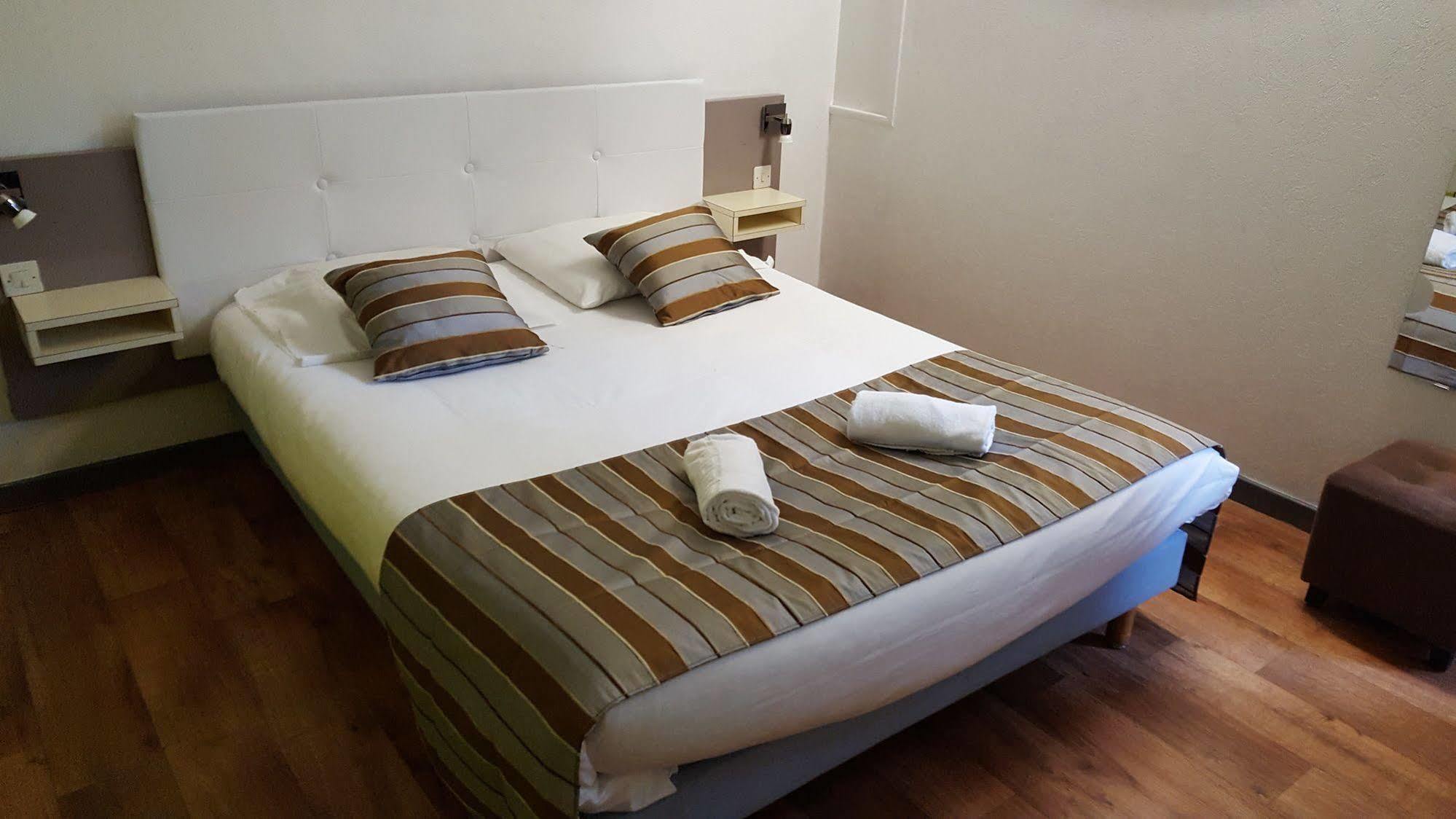 Hotel La Mirandole ตูร์นุส ภายนอก รูปภาพ